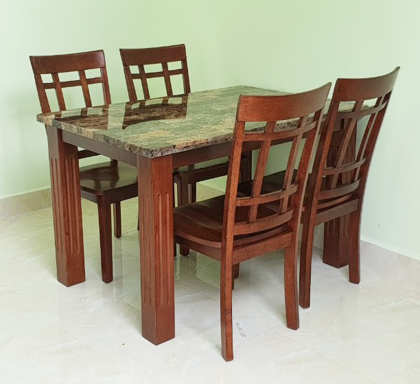 Bộ bàn ghế ăn gỗ cao su 4 ghế BA002 gỗ tự nhiên