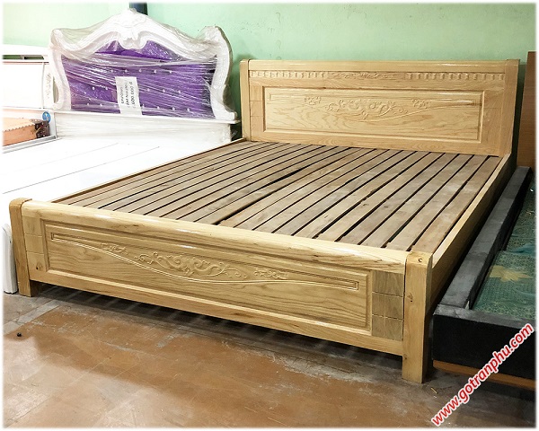 Giường ngủ gỗ sồi 