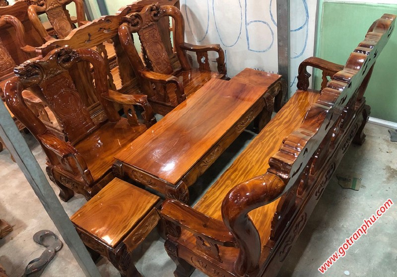 Bộ bàn ghế gỗ hiện đại