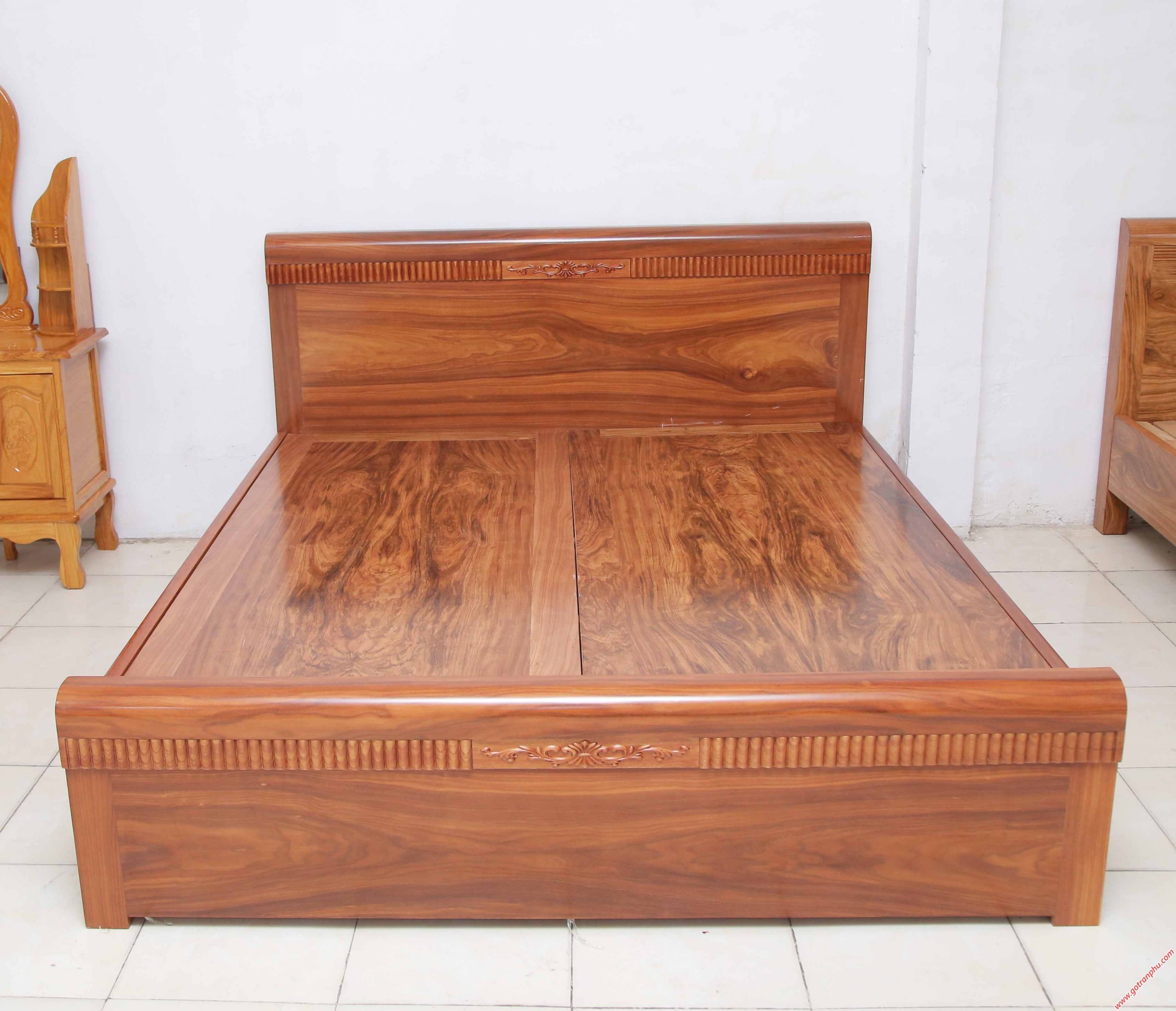 Giường ngủ gỗ cẩm (1m6 - 1m82m) (3)